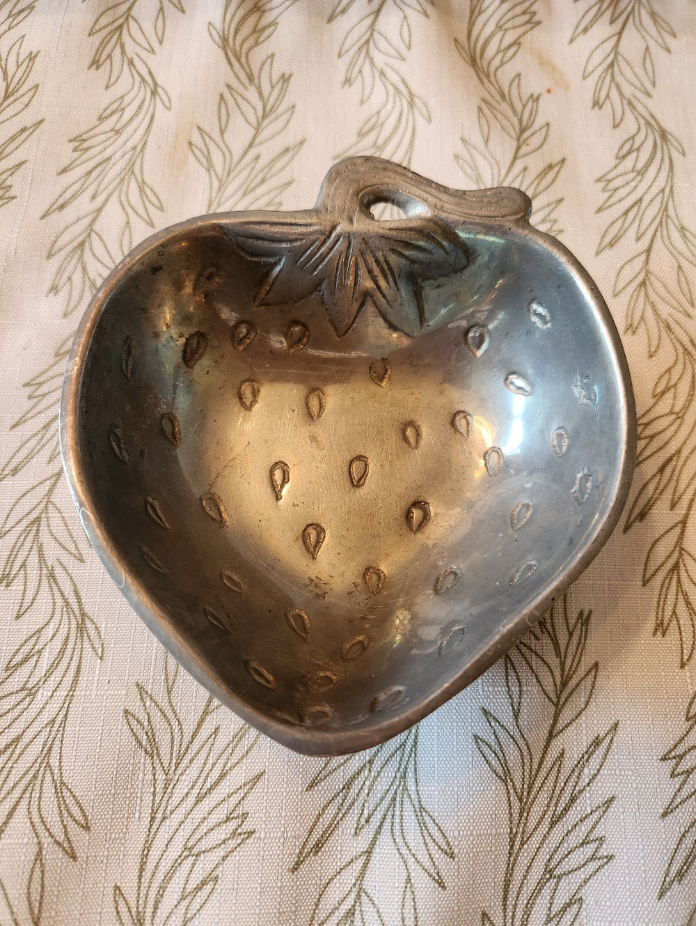 Vintage Pewter Strawberry Dish Candy Trinket Ring Jewelry Decor